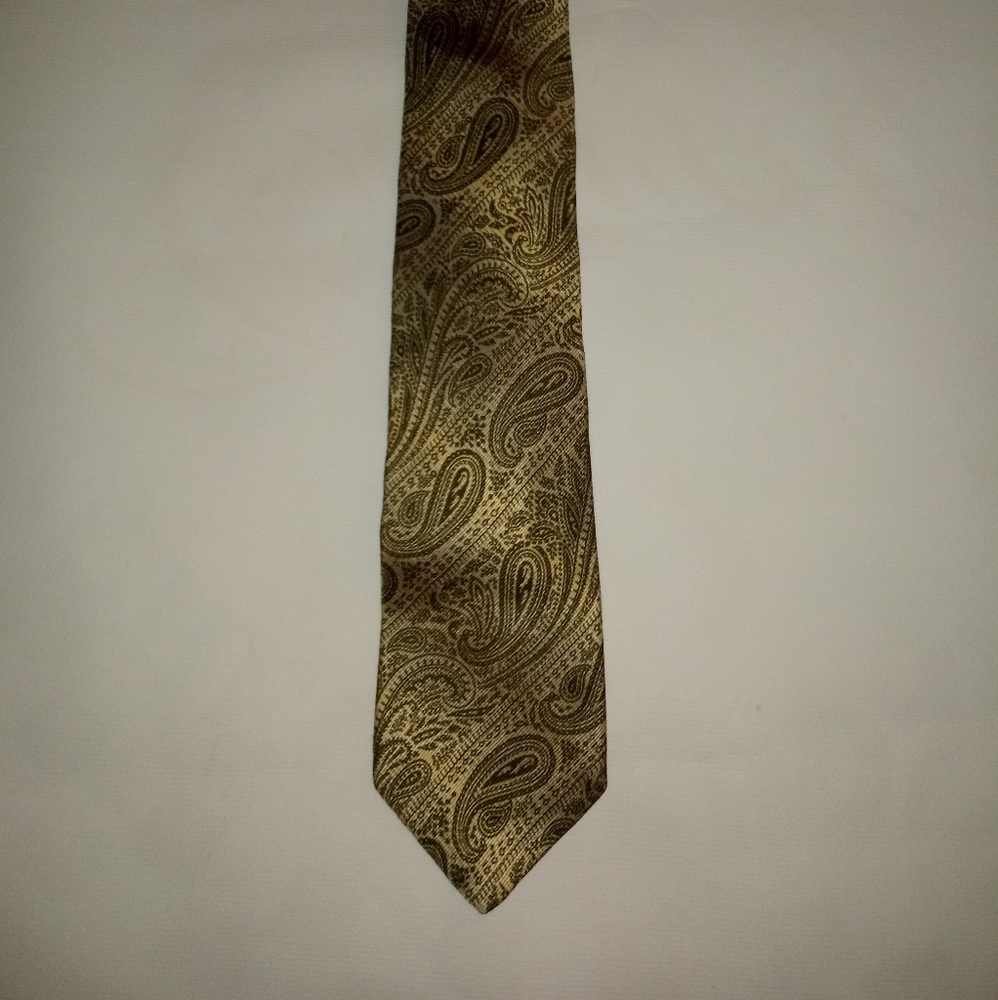 Structure tie